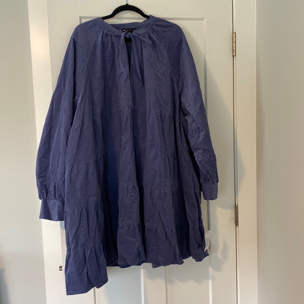 ASOS CURVE - US22 size - plum corduroy dress with necktie and eyelet at the bust